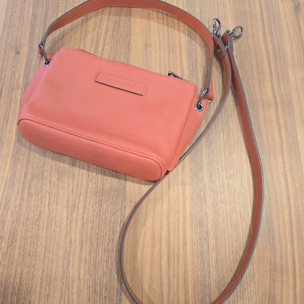 Longchamp
3D Extra Small Leather Shoulder Bag